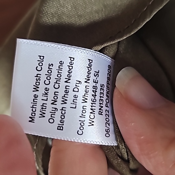 NWT Evereve  silky vneck lined kyle cami olive green sz L - Picture 7 of 7